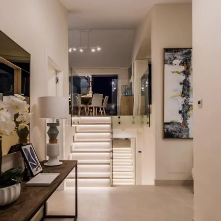 De Lujo Completamente Renovada Piscina Y Vistas Al Mar וילה