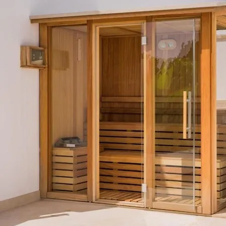 De Lujo Completamente Renovada Piscina Y Vistas Al Mar וילה אסטפונה