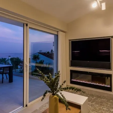 De Lujo Completamente Renovada Piscina Y Vistas Al Mar Villa *