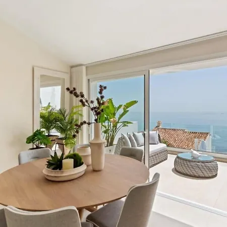 De Lujo Completamente Renovada Piscina Y Vistas Al Mar * Estepona